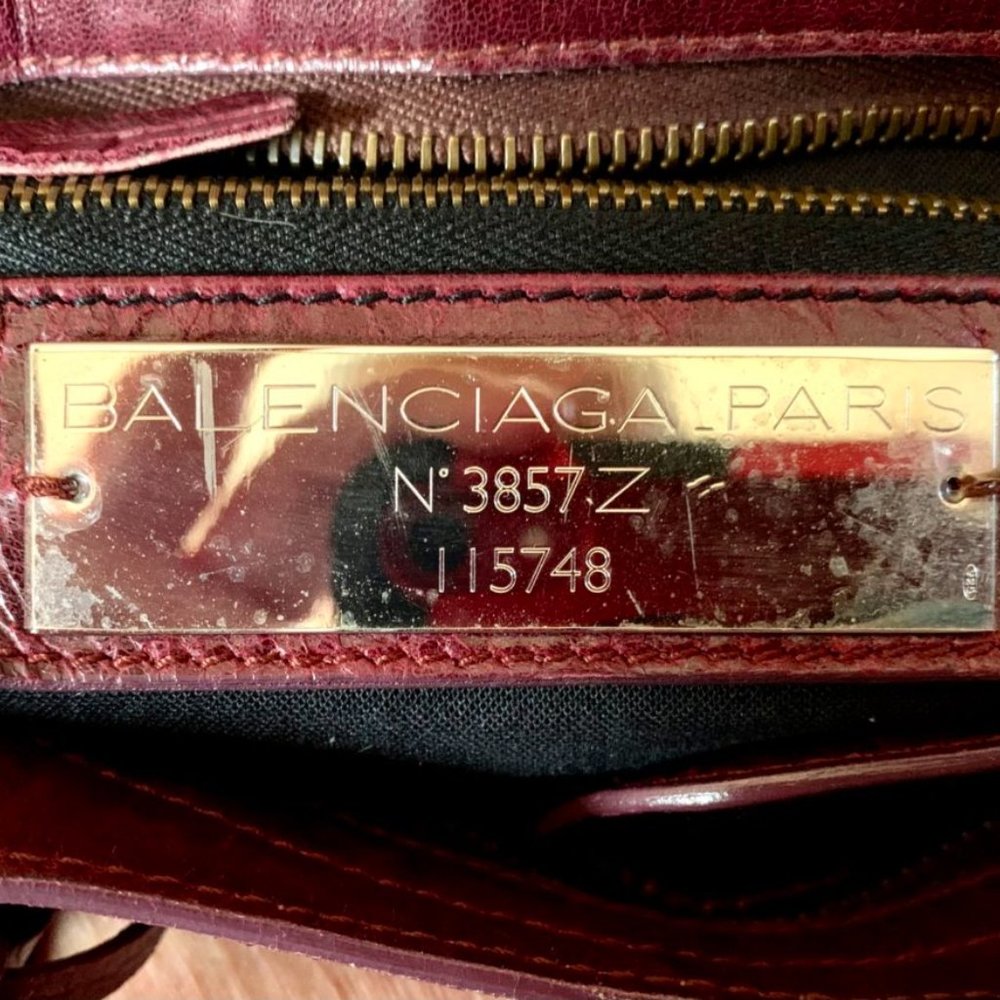 Balenciaga: 2005 Bordeaux CHEVRE Leather City Handbag! PRE-OWNED - TPF CeeJay - Picture 3 of 13